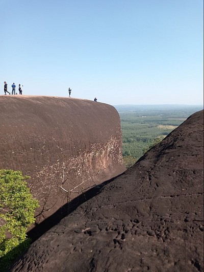 หินสามวาฬ รอท่านๆมาเยี่ยมชม